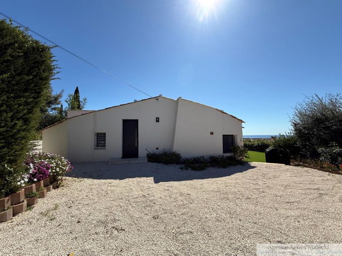 Image No.9-3 Bed House for sale