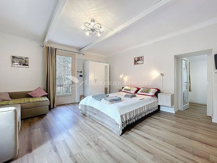 Image No.15-5 Bed House for sale