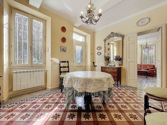 Image No.7-5 Bed House for sale