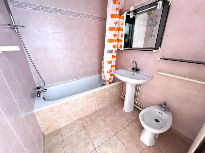 Image No.11-1 Bed Apartment for sale