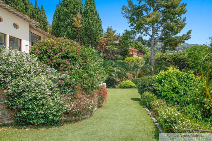 Image No.5-5 Bed House for sale