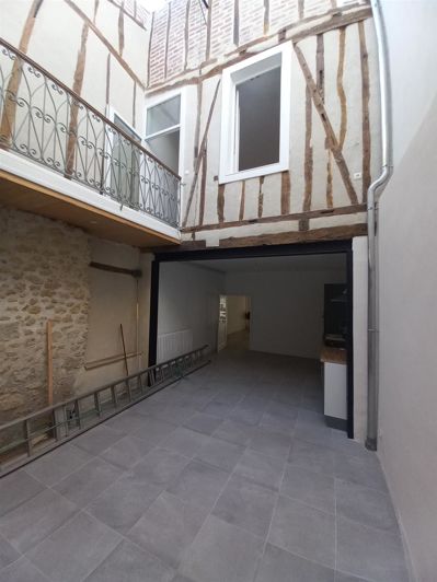 Image No.12-3 Bed House for sale