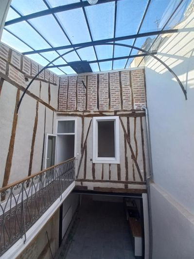 Image No.15-3 Bed House for sale