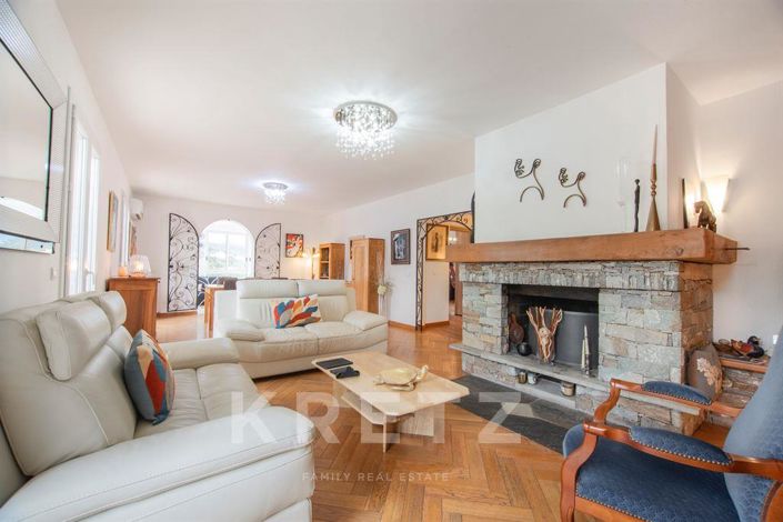 Image No.7-6 Bed Apartment for sale