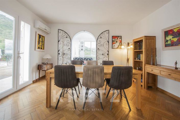 Image No.8-6 Bed Apartment for sale