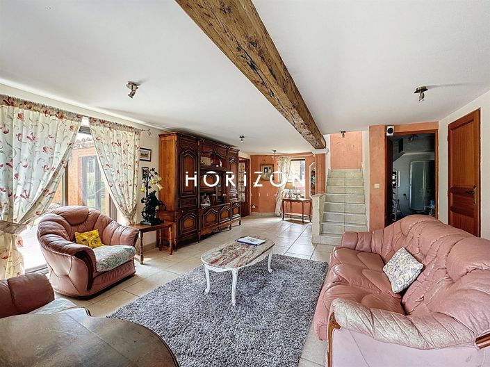 Image No.25-7 Bed House for sale