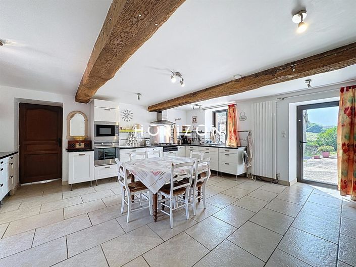 Image No.7-7 Bed House for sale