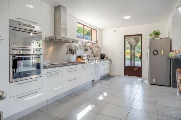 Image No.15-Maison de 4 chambres à vendre à Oppède