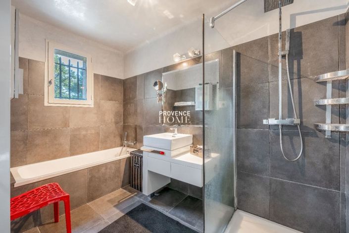 Image No.9-Maison de 4 chambres à vendre à Oppède