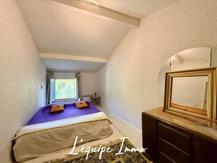 Image No.16-5 Bed House for sale