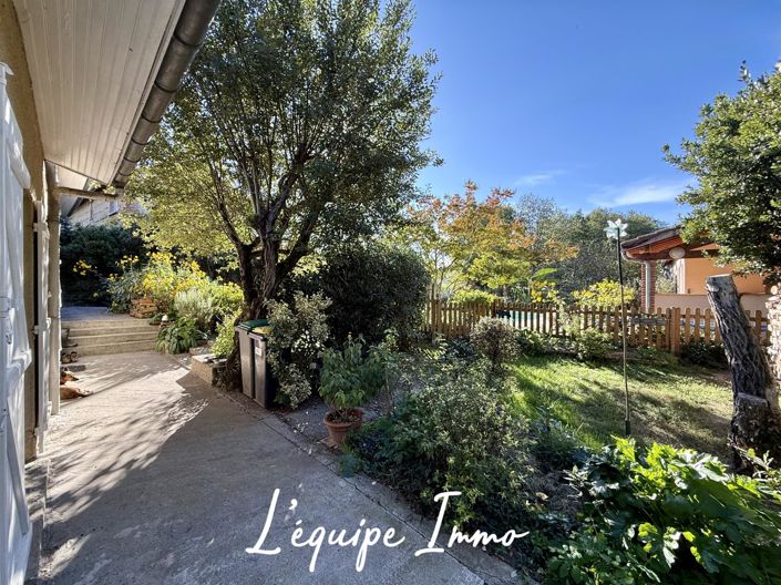 Image No.17-5 Bed House for sale