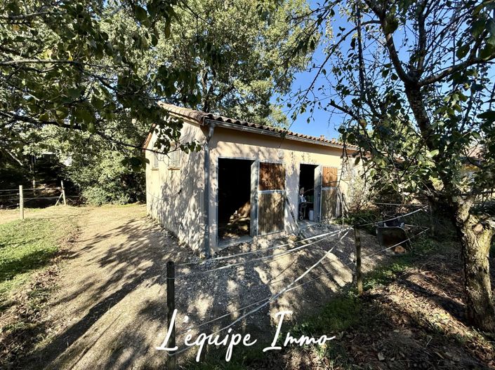 Image No.21-5 Bed House for sale