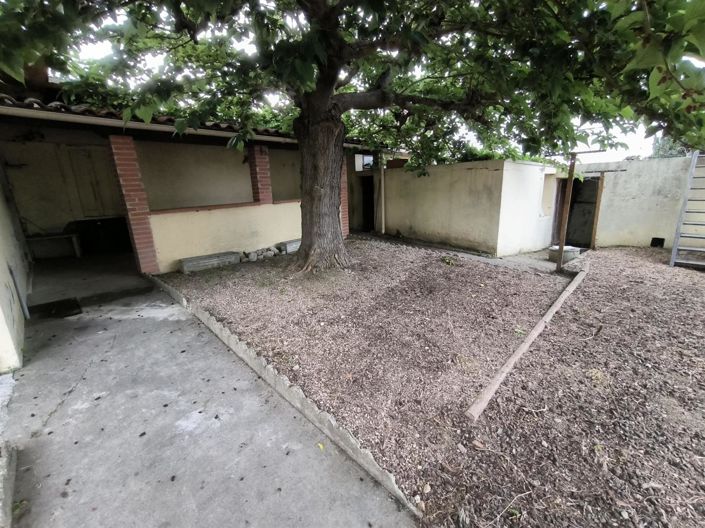 Image No.1-4 Bed House for sale