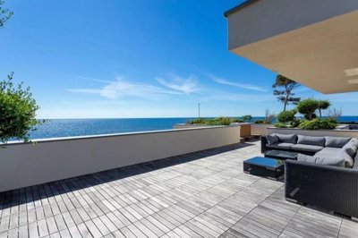 1 - Var, House