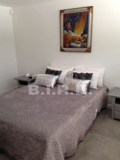 Image No.11-5 Bed House for sale