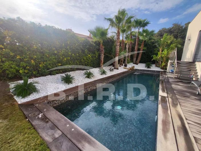 Image No.14-5 Bed House for sale