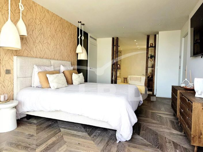 Image No.13-5 Bed House for sale