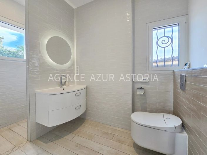 Image No.14-5 Bed House for sale