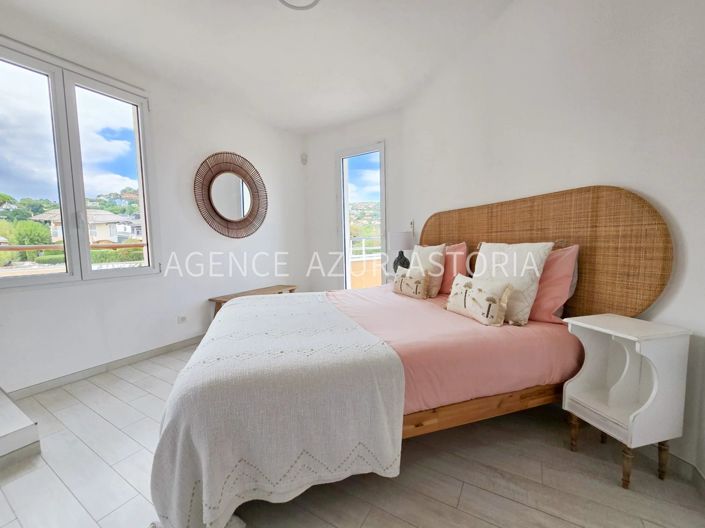 Image No.15-5 Bed House for sale