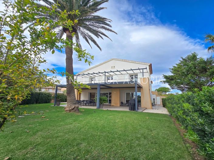 Image No.3-5 Bed House for sale