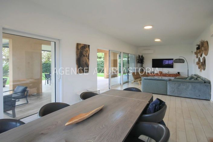 Image No.9-Maison de 5 chambres à vendre à Les Issambres