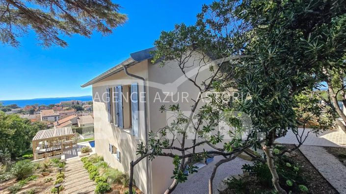 Image No.13-6 Bed House for sale