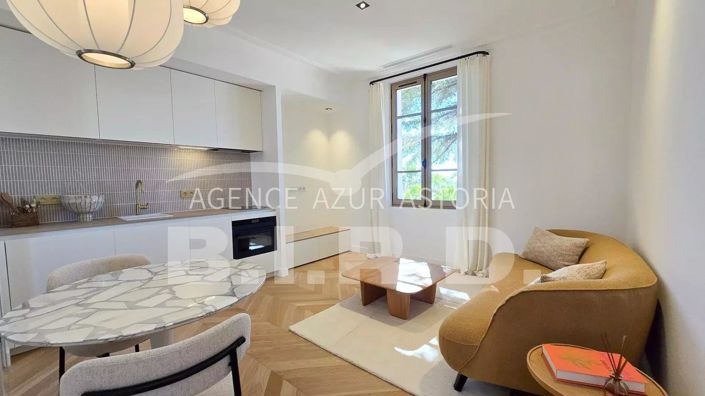 Image No.14-6 Bed House for sale