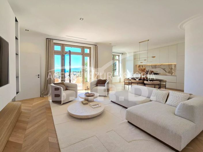 Image No.6-6 Bed House for sale