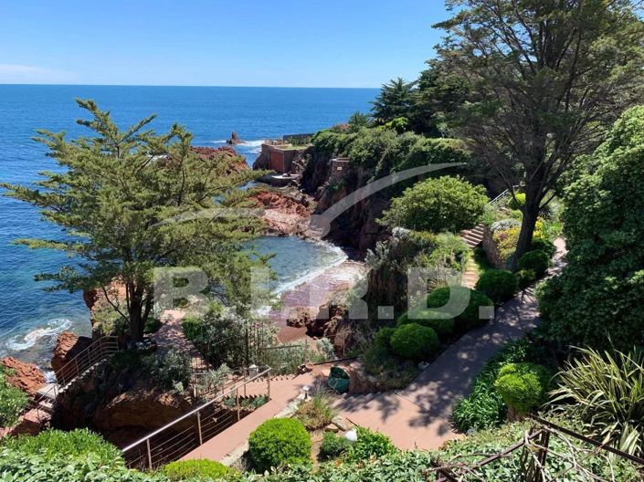 Image No.1-Maison de 5 chambres à vendre à Saint-Raphael