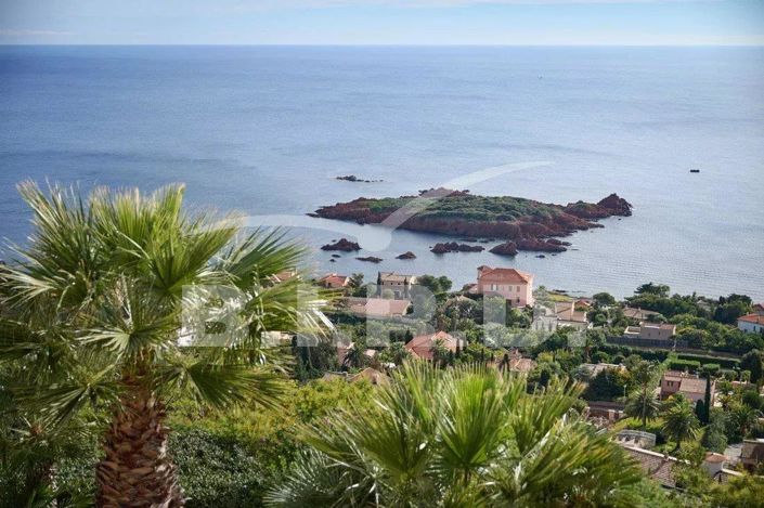 Image No.17-5 Bed House for sale