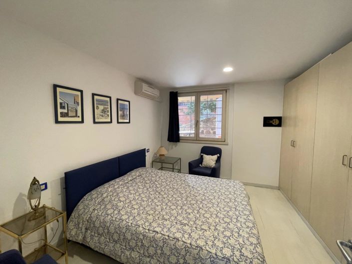 Image No.10-4 Bed House for sale