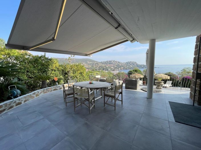 Image No.16-4 Bed House for sale