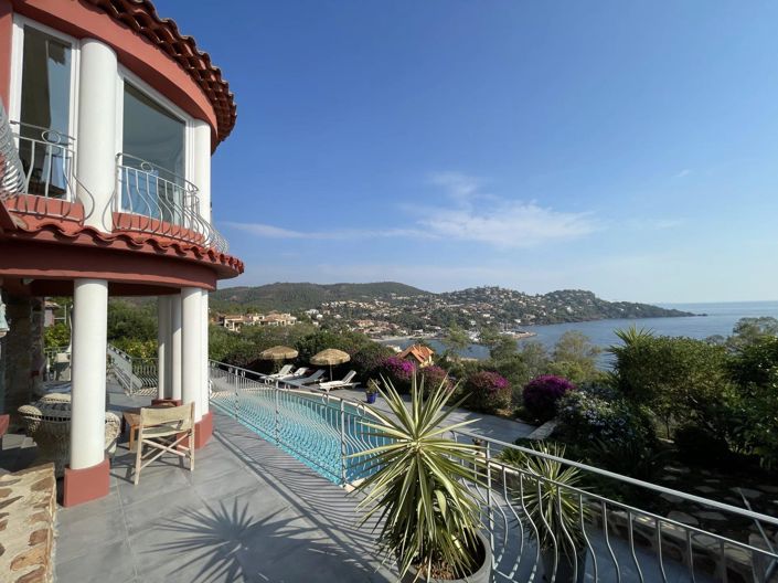 Image No.18-4 Bed House for sale