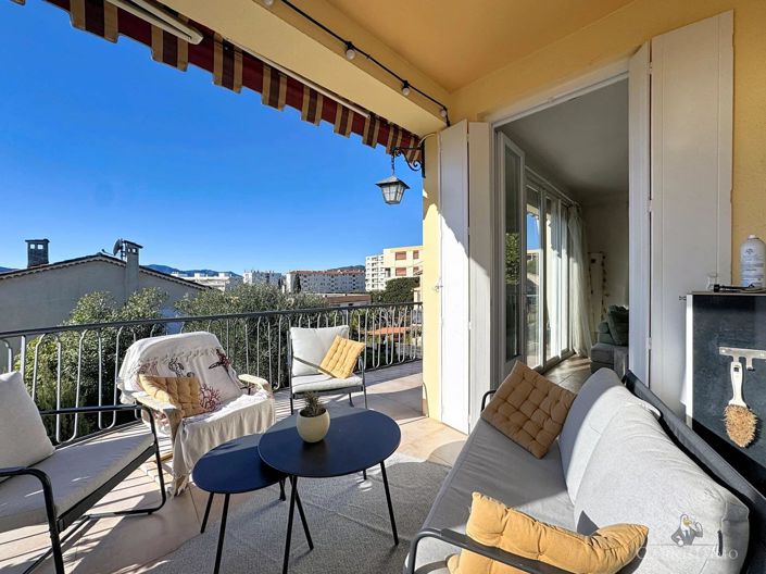 Image No.14-4 Bed House for sale