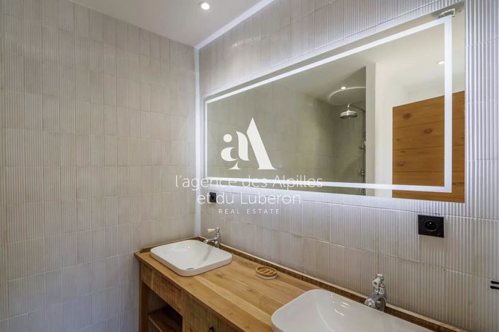 Image No.29-6 Bed House for sale