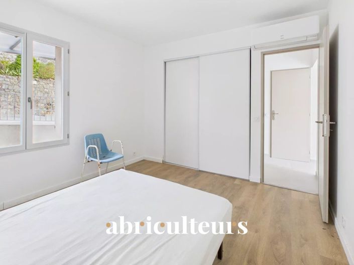 Image No.12-3 Bed Apartment for sale