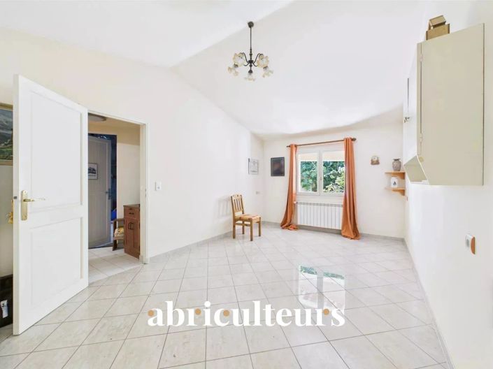 Image No.29-Maison de 4 chambres à vendre à Lambesc