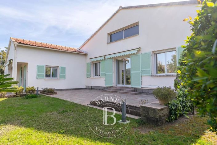 Image No.5-Maison de 4 chambres à vendre à Corse