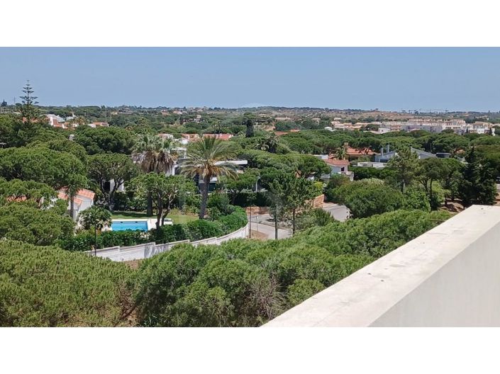 Image No.10-4 Bed House for sale