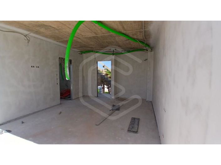 Image No.14-4 Bed House for sale