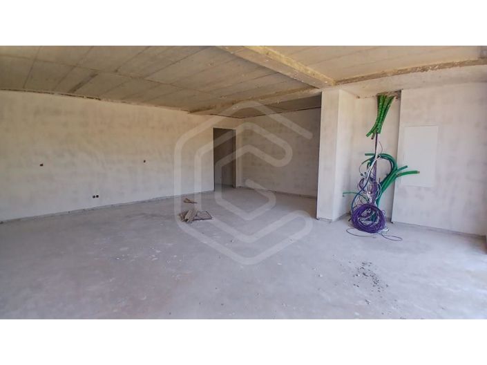 Image No.26-4 Bed House for sale