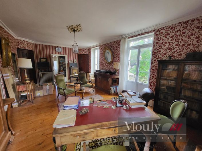 Image No.9-9 Bed House for sale