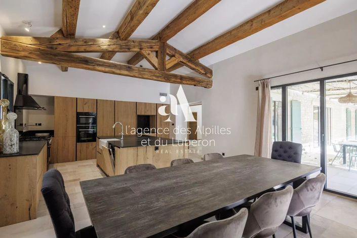 Image No.10-6 Bed House for sale