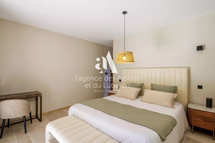 Image No.11-6 Bed House for sale