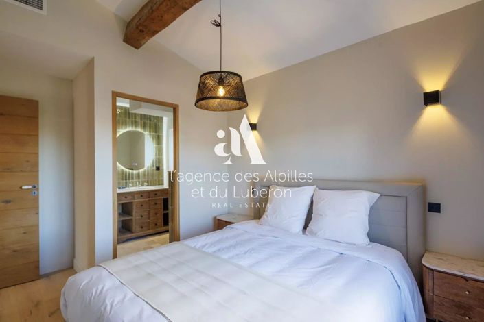 Image No.23-6 Bed House for sale