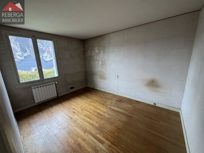 Image No.9-4 Bed House for sale