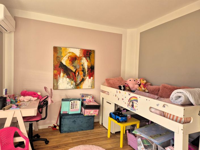 Image No.13-4 Bed House for sale