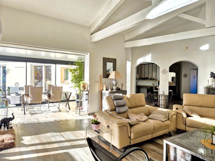 Image No.3-4 Bed House for sale