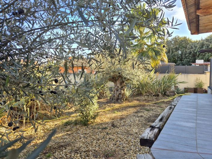 Image No.33-4 Bed House for sale