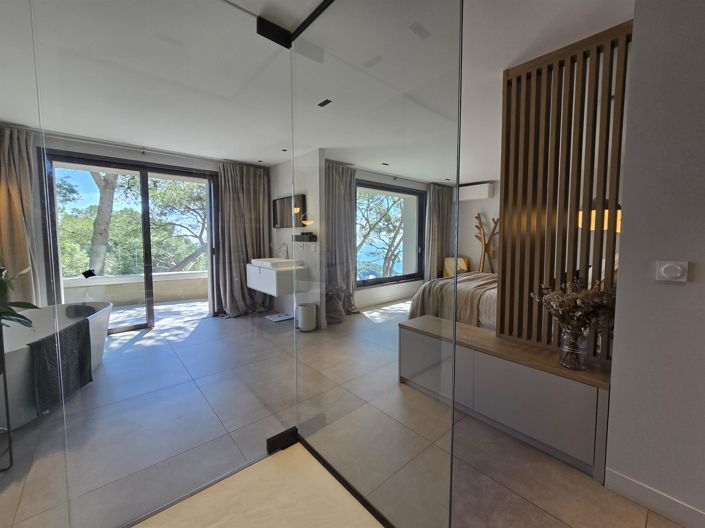 Image No.13-5 Bed House for sale